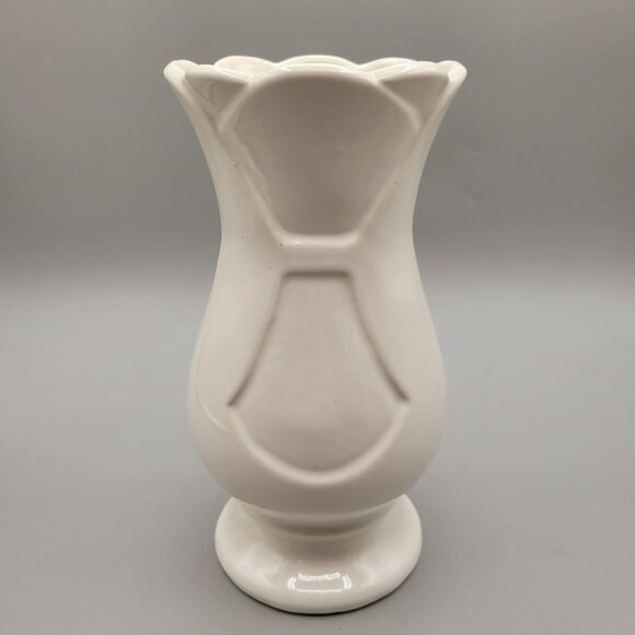 Old Brush Vase USA Pottery White Ceramic Flower Vase Tulip Edge 1940's 8" Tall - Picture 3 of 10